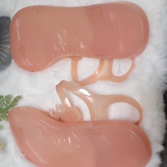 Sandals - Picture 4 of 7